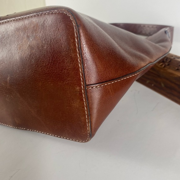 Fossil Shoulder Purse - Picture 10 of 16